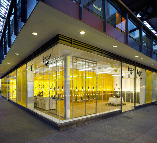 Rideau lanières PVC jaune sur mesure Pop-up store
